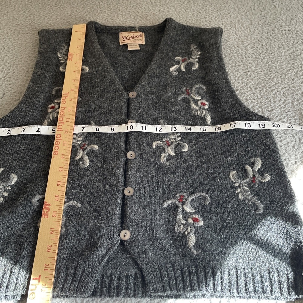 VTG Woolrich Sweater Vest Womens M Charcoal Wool Knit Button Embroider Grannycor - Picture 8 of 11